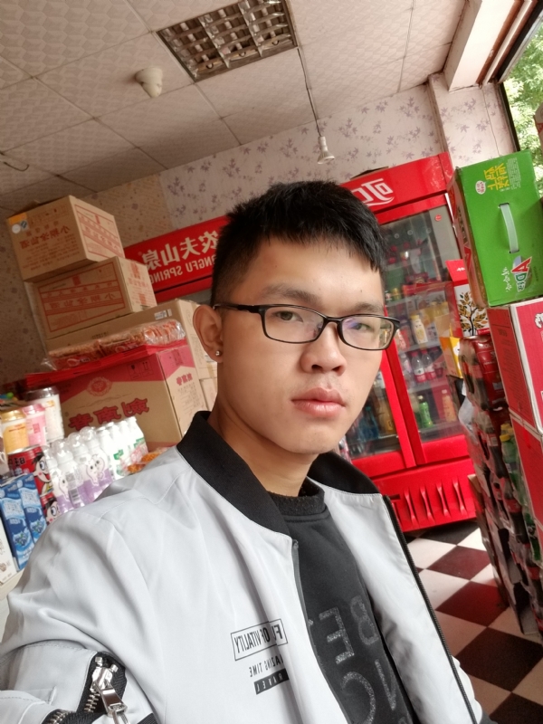 柒年的第一张照片--福州征婚网