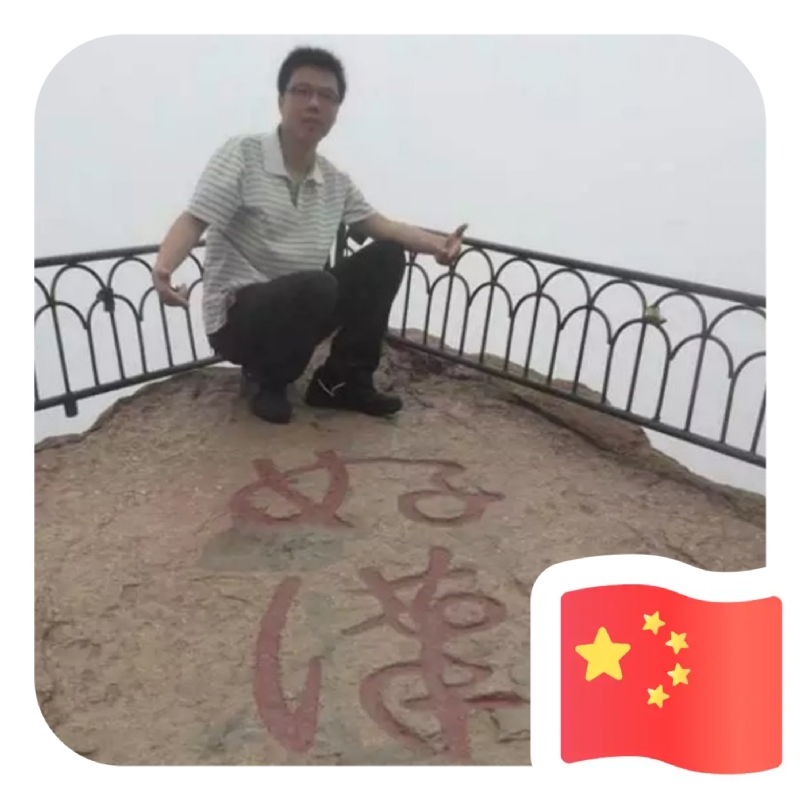 一只小虎牙的第一张照片--福州征婚网