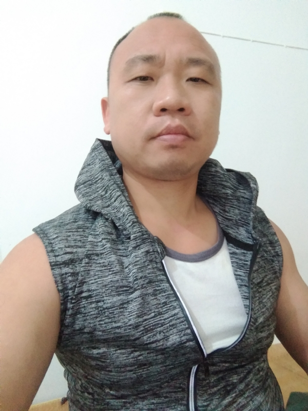 whm的第二张照片--福州征婚网