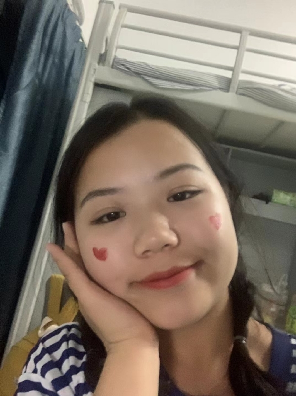 轻轻的一片云的第一张照片--福州征婚网