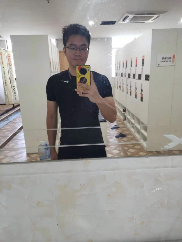 习惯发呆的第一张照片--福州征婚网