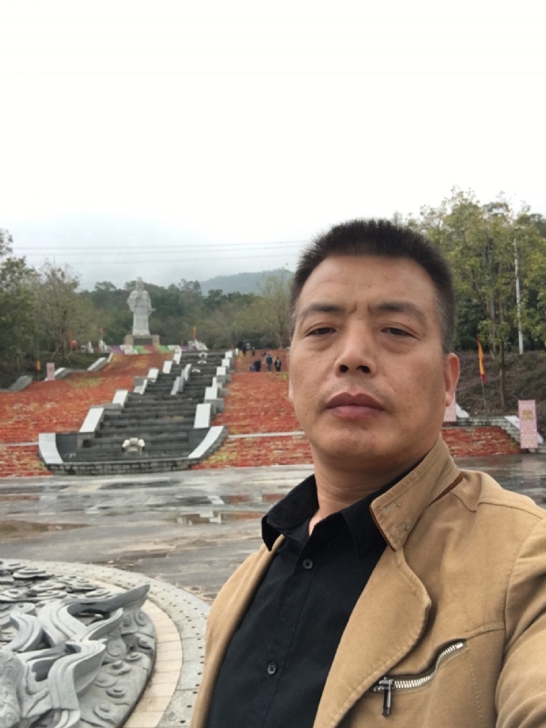 开心的松鼠的第一张照片--福州征婚网