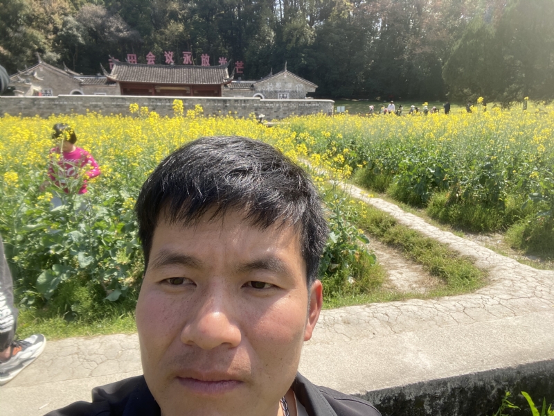 开心的第一张照片--福州征婚网