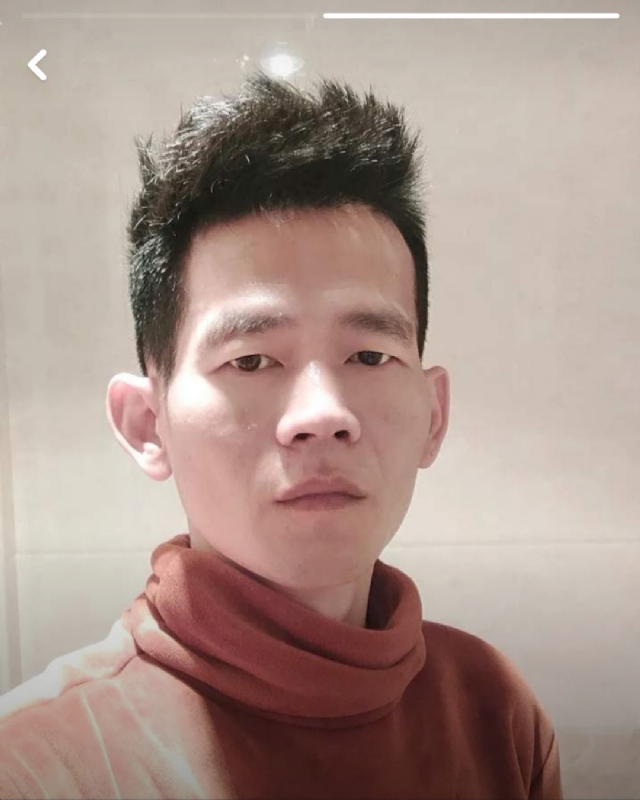 白了少年头的第一张照片--福州征婚网