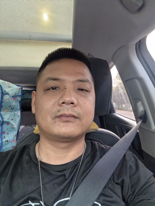 卖电池的大叔的第一张照片--福州征婚网